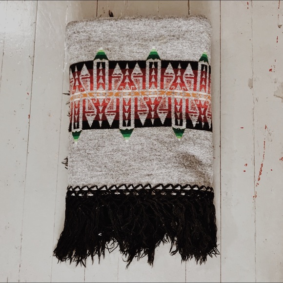 Pendleton Accessories - //PENDLETON// Vintage Pendleton Aztec Wool